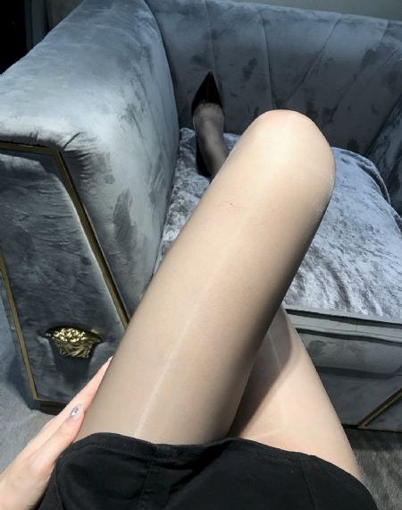 动漫美女被爆挤奶播放_DVD免费观看