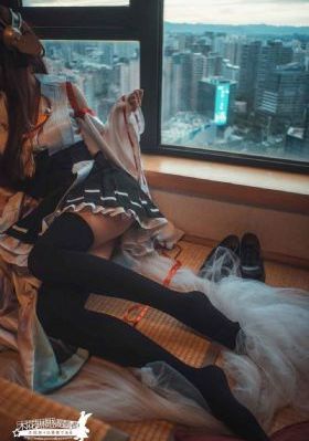 女大沙龙_4K电影完整版