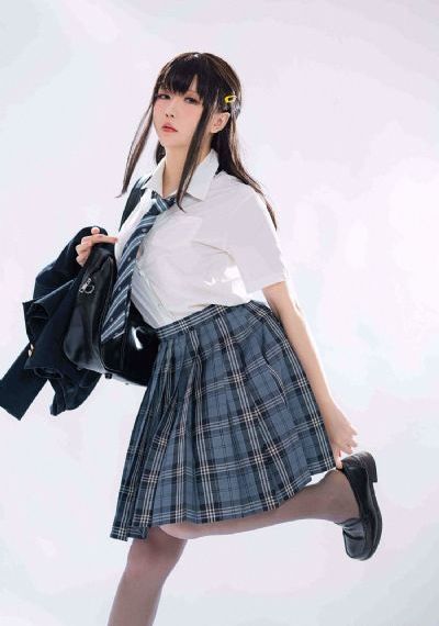 女大学生的沙龙室在线免费观看_BD韩语在线播放观看